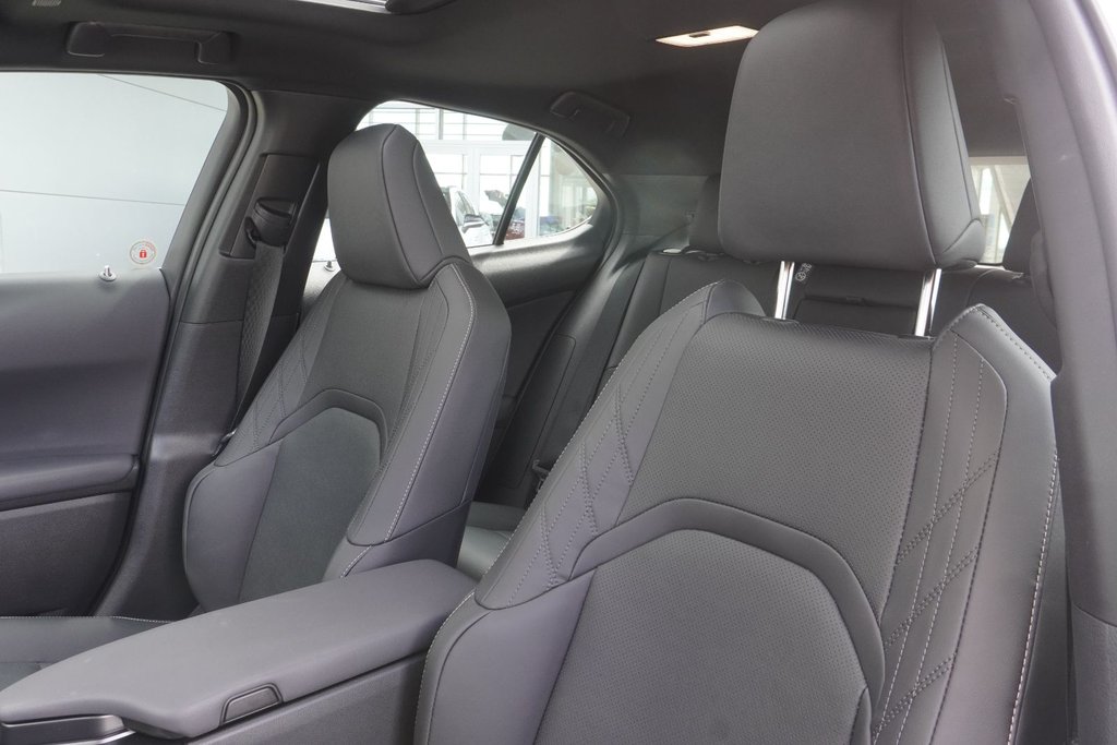 2025 Lexus UX 300h in Ajax, Ontario at Lakeridge Auto Gallery - 16 - w1024h768px