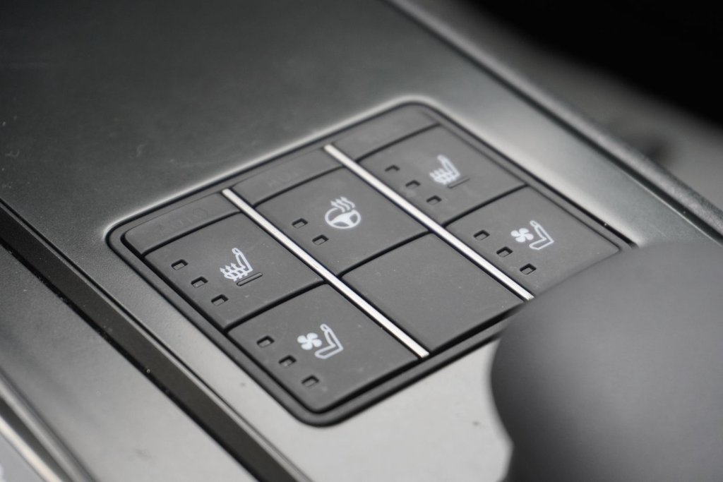 2025 Lexus UX 300h PREMIUM|CARPLAY|BLINDSPOT|H/STEERING|MOONROOF in Ajax, Ontario at Lexus of Lakeridge - 8 - w1024h768px