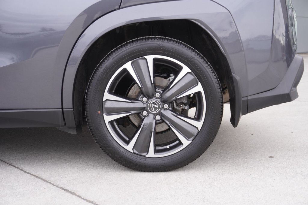 2025 Lexus UX 300h PREMIUM|CARPLAY|BLINDSPOT|H/STEERING|MOONROOF in Ajax, Ontario at Lexus of Lakeridge - 14 - w1024h768px