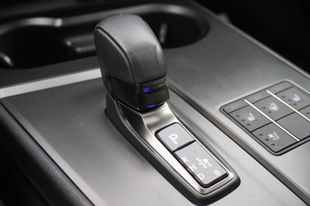 2025 Lexus UX 300h PREMIUM|CARPLAY|BLINDSPOT|H/STEERING|MOONROOF in Ajax, Ontario at Lexus of Lakeridge - 7 - w1024h768px