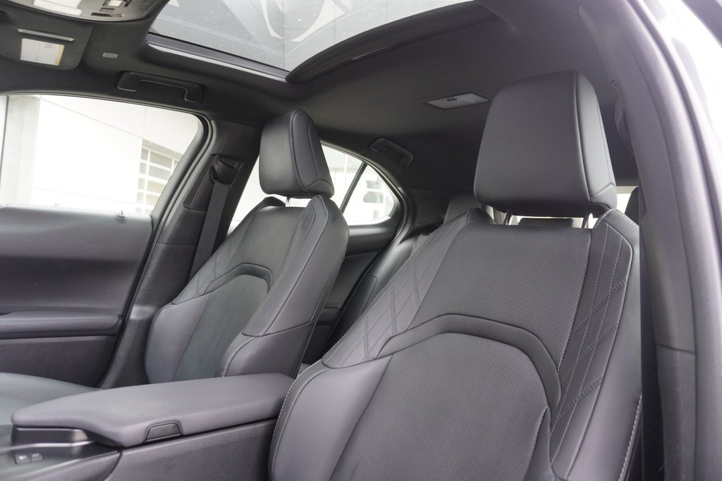 2025 Lexus UX 300h PREMIUM|CARPLAY|BLINDSPOT|H/STEERING|MOONROOF in Ajax, Ontario at Lexus of Lakeridge - 10 - w1024h768px