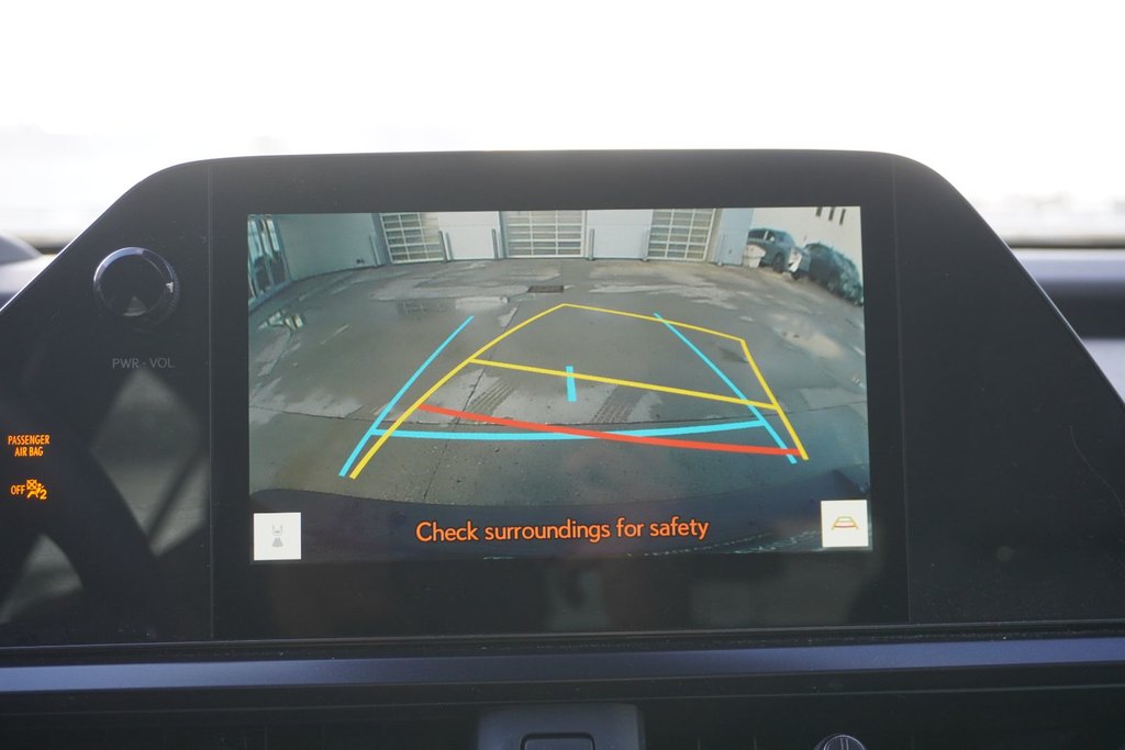 2025 Lexus UX 300h FSPORT DESIGN|SUNROOF|CARPLAY|H/V FRONT SEATS in Ajax, Ontario at Lexus of Lakeridge - 4 - w1024h768px