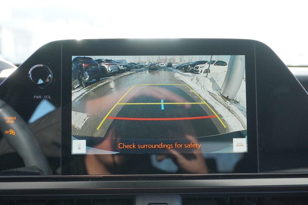 2025 Lexus UX 300h PREMIUM|CARPLAY|BLINDSPOT|H/STEERING|MOONROOF in Ajax, Ontario at Lexus of Lakeridge - 4 - w1024h768px