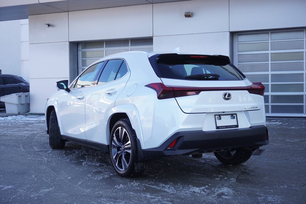 2025 Lexus UX 300h PREMIUM|CARPLAY|BLINDSPOT|H/STEERING|MOONROOF in Ajax, Ontario at Lexus of Lakeridge - 18 - w1024h768px