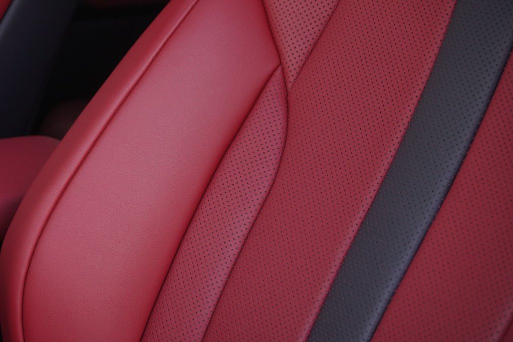 2025 Lexus UX 300h F SPORT 2|H/C FRONT SEATS|MOONROOF|DASH CAM in Ajax, Ontario at Lexus of Lakeridge - 10 - w1024h768px