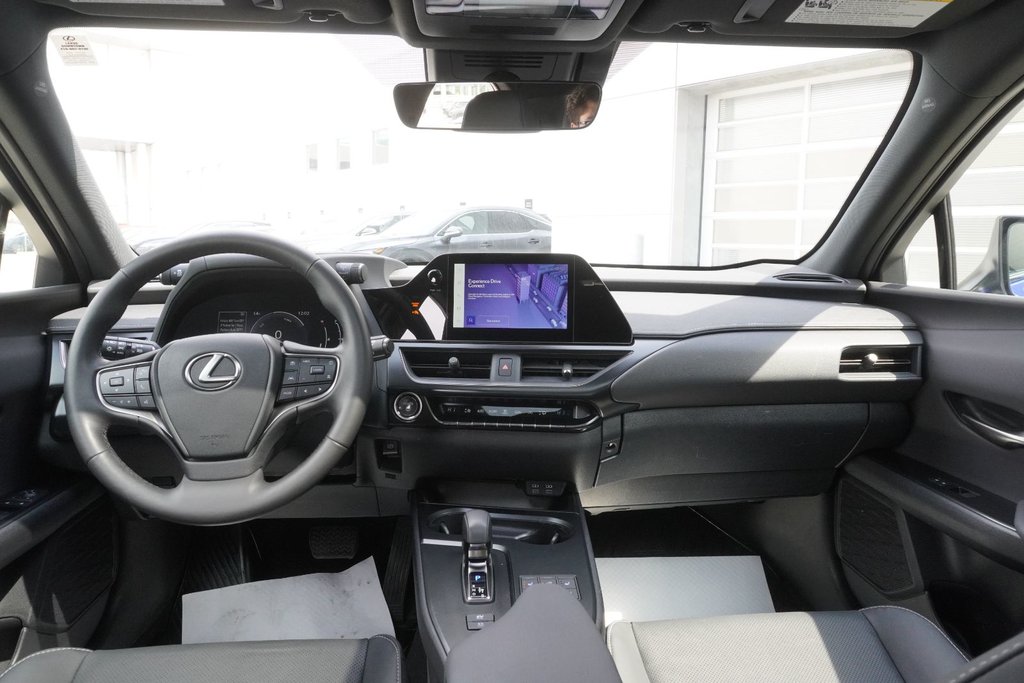 2025 Lexus UX 300h F SPORT DESIGN|MOONROOF|H/V FRONT SEATS in Ajax, Ontario at Lexus of Lakeridge - 10 - w1024h768px