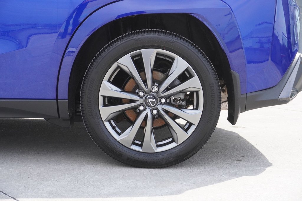 2025 Lexus UX 300h F SPORT DESIGN|MOONROOF|H/V FRONT SEATS in Ajax, Ontario at Lexus of Lakeridge - 11 - w1024h768px