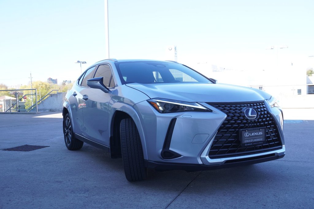 2025 Lexus UX 300h AWD PREMIUM|MOONROOF|CARPLAY|8 DISPLAY in Ajax, Ontario at Lexus of Lakeridge - 14 - w1024h768px
