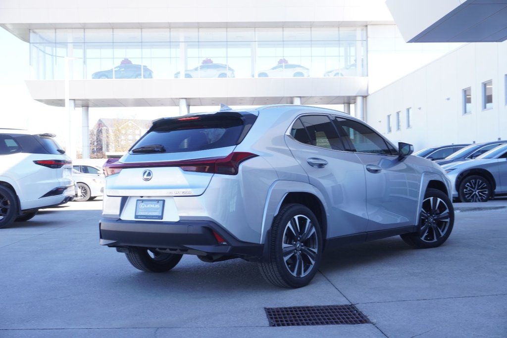 2025 Lexus UX 300h AWD PREMIUM|MOONROOF|CARPLAY|8 DISPLAY in Ajax, Ontario at Lexus of Lakeridge - 15 - w1024h768px