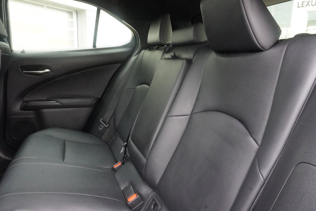 2025 Lexus UX 300h AWD F SPORT DESIGN|CARPLAY|H/STEERING in Ajax, Ontario at Lexus of Lakeridge - 9 - w1024h768px