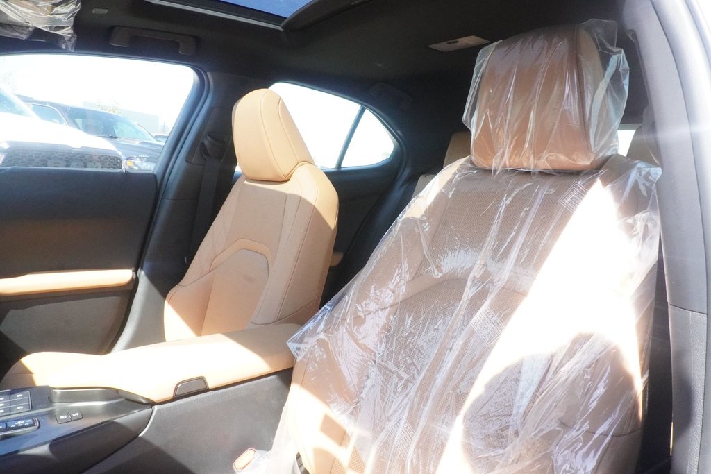 2026 Lexus UX 300h LUXURY|CARPLAY|MEMORY SEATS|BLINDSPOT|SUNROOF in Ajax, Ontario at Lexus of Lakeridge - 9 - w1024h768px