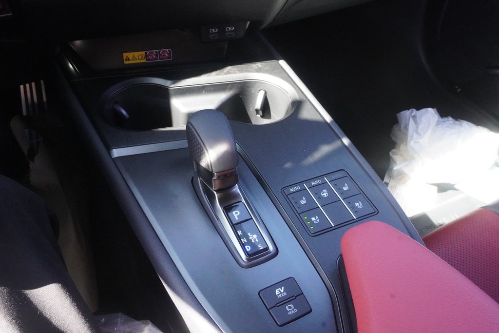 2026 Lexus UX 300h F SPORT 2|WIRELESS|CARPLAY|H/C FRONT SEATS in Ajax, Ontario at Lexus of Lakeridge - 5 - w1024h768px