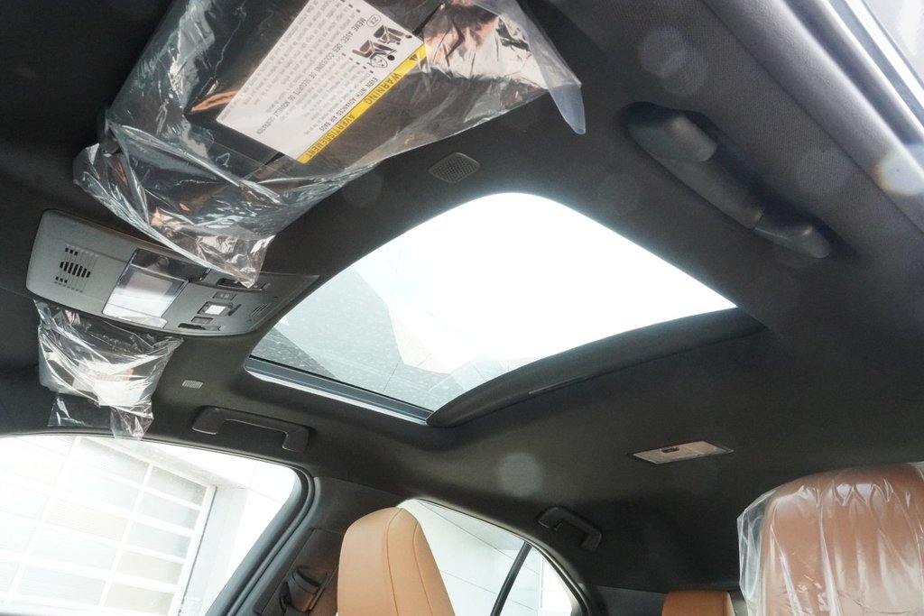 2026 Lexus UX 300h LUXURY|CARPLAY|MEMORY SEATS|BLINDSPOT|SUNROOF in Ajax, Ontario at Lexus of Lakeridge - 7 - w1024h768px