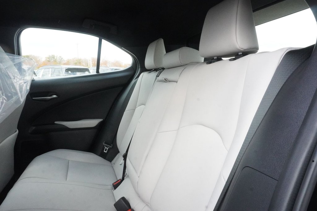 2026 Lexus UX 300h LUXURY|CARPLAY|MEMORY SEATS|BLINDSPOT|SUNROOF in Ajax, Ontario at Lexus of Lakeridge - 8 - w1024h768px