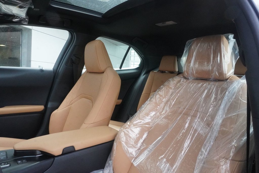 2026 Lexus UX 300h LUXURY|CARPLAY|MEMORY SEATS|BLINDSPOT|SUNROOF in Ajax, Ontario at Lexus of Lakeridge - 8 - w1024h768px