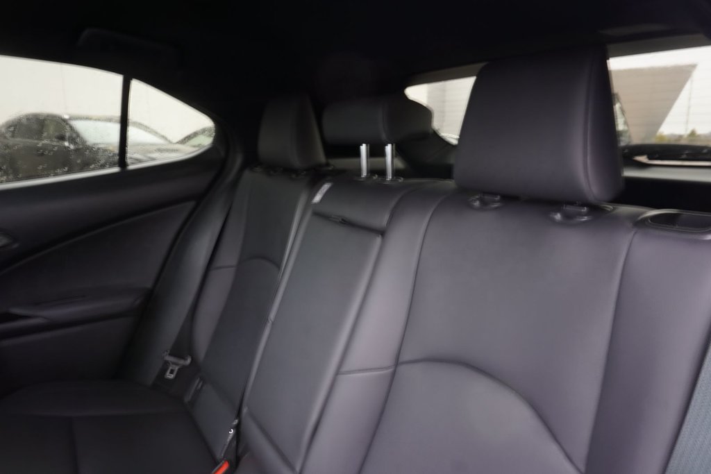 2022 Lexus UX 250h AWD FSPORT1|MOONROOF|H/STEERING|BLINDSPOT in Ajax, Ontario at Lexus of Lakeridge - 16 - w1024h768px