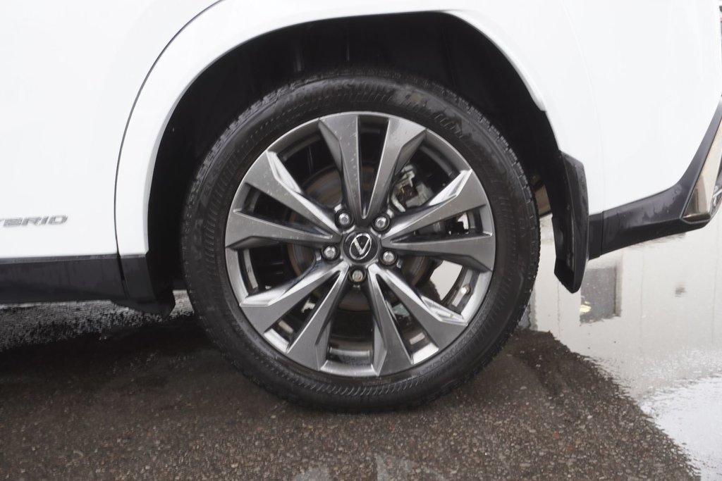 2022 Lexus UX 250h AWD FSPORT1|MOONROOF|H/STEERING|BLINDSPOT in Ajax, Ontario at Lexus of Lakeridge - 19 - w1024h768px