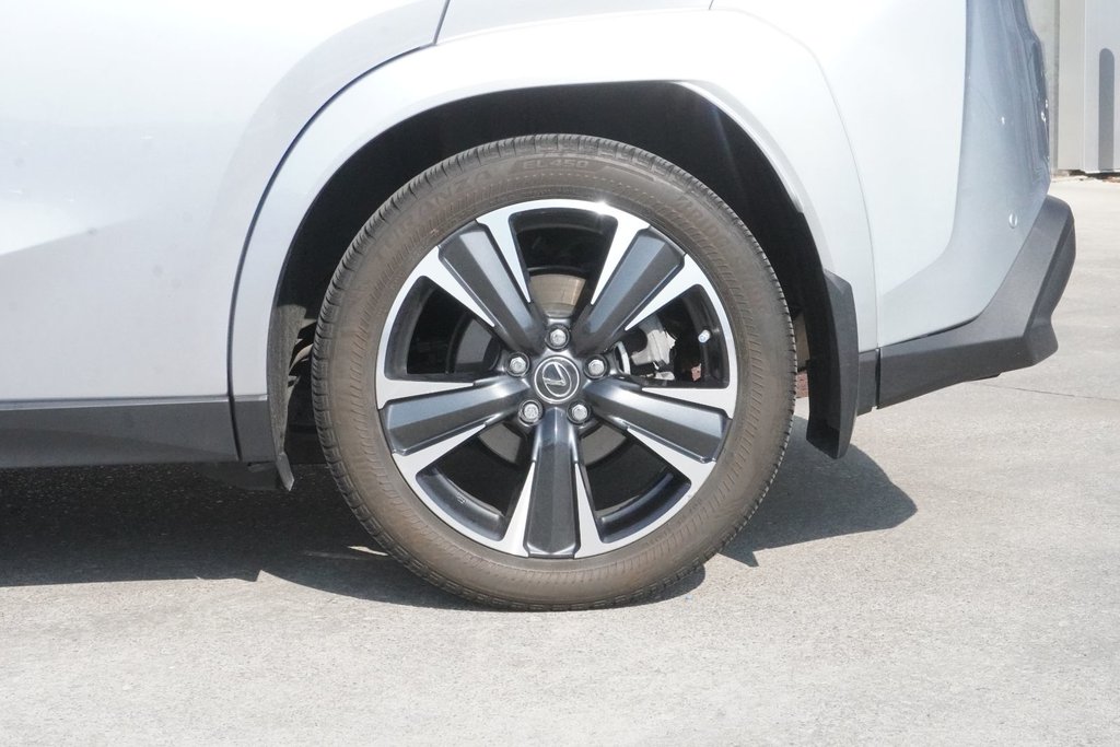 2023 Lexus UX 250h AWD LUXURY|CARPLAY|MOONROOF|H/V FRONT SEATS in Ajax, Ontario at Lexus of Lakeridge - 12 - w1024h768px