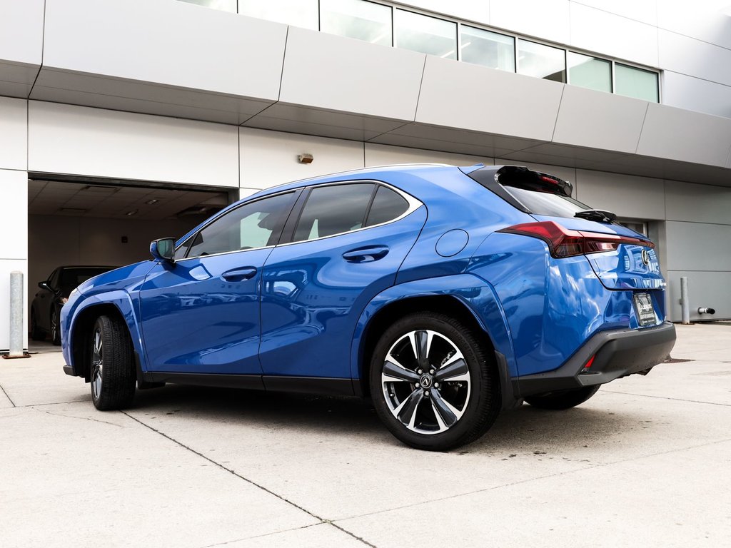 2024 Lexus UXH 250h AWD PREMIUM|MOONROOF|BACKUP|RADAR|BLIND SPOT in Ajax, Ontario at Lakeridge Auto Gallery - 19 - w1024h768px