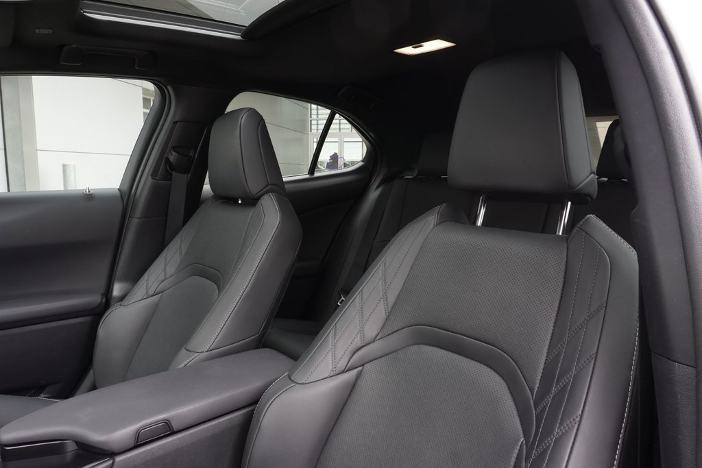 2024 Lexus UXH UX 250h AWD PREMIUM|BLINDSPOT|MOONROOF|H/STEERING in Ajax, Ontario at Lexus of Lakeridge - 14 - w1024h768px