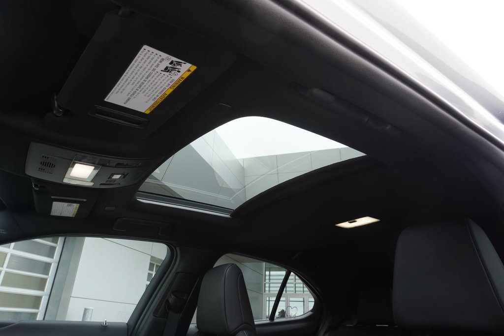 2024 Lexus UXH UX 250h AWD PREMIUM|BLINDSPOT|MOONROOF|H/STEERING in Ajax, Ontario at Lexus of Lakeridge - 13 - w1024h768px