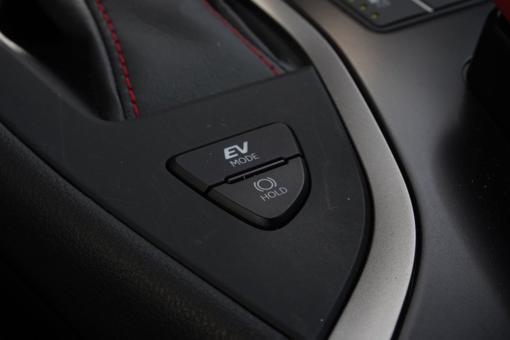 2024 Lexus UX 250h AWD F SPORT 2|HUD|WIRELESS|S/S+|MOONROOF in Ajax, Ontario at Lexus of Lakeridge - 14 - w1024h768px