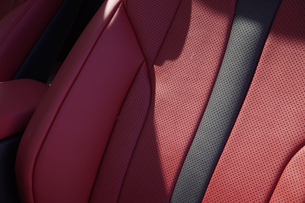 2024 Lexus UX 250h AWD F SPORT 2|S/S+|NAVI|WIRELESS|HUD|MOONROOF in Ajax, Ontario at Lakeridge Auto Gallery - 15 - w1024h768px
