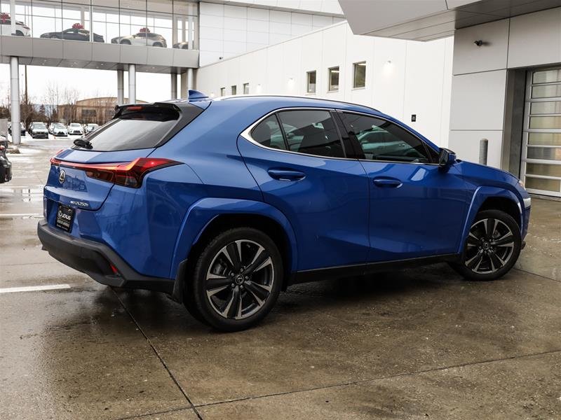 2024 Lexus UX 250h PREMIUM|H/V FRONT SEATS|CARPLAY|MOONROOF in Ajax, Ontario at Lakeridge Auto Gallery - 4 - w1024h768px