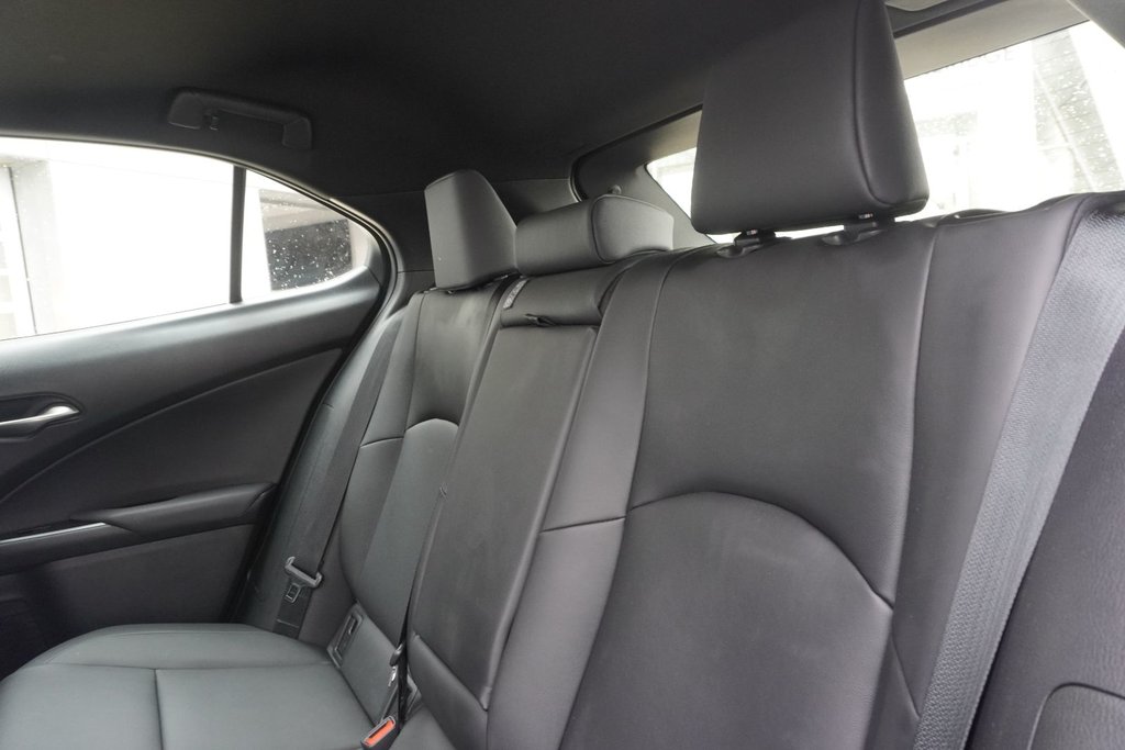 2024 Lexus UX 250h AWD PREMIUM|H/V FRONT SEATS|CARPLAY|MOONROOF in Ajax, Ontario at Lexus of Lakeridge - 15 - w1024h768px