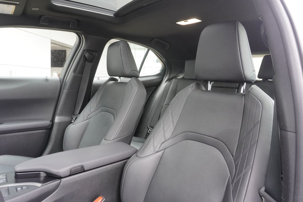 2024 Lexus UX 250h AWD PREMIUM|H/V FRONT SEATS|CARPLAY|MOONROOF in Ajax, Ontario at Lexus of Lakeridge - 13 - w1024h768px