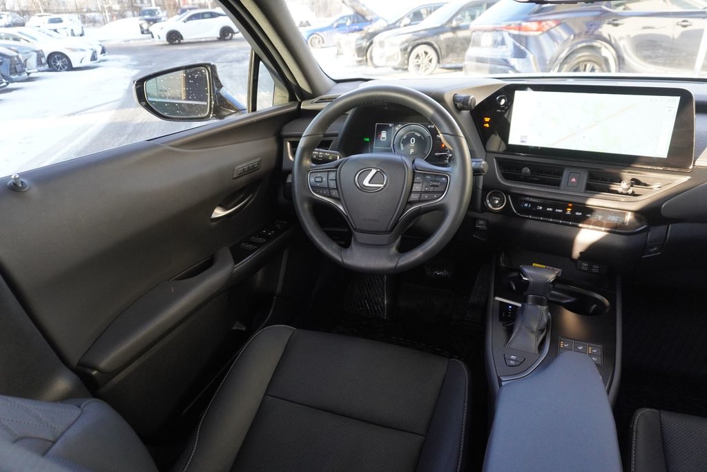 2024 Lexus UX 250h AWD LUXURY|WIRELESS|NAVI|MOONROOF|H/V FRONT SEATS in Ajax, Ontario at Lexus of Lakeridge - 17 - w1024h768px