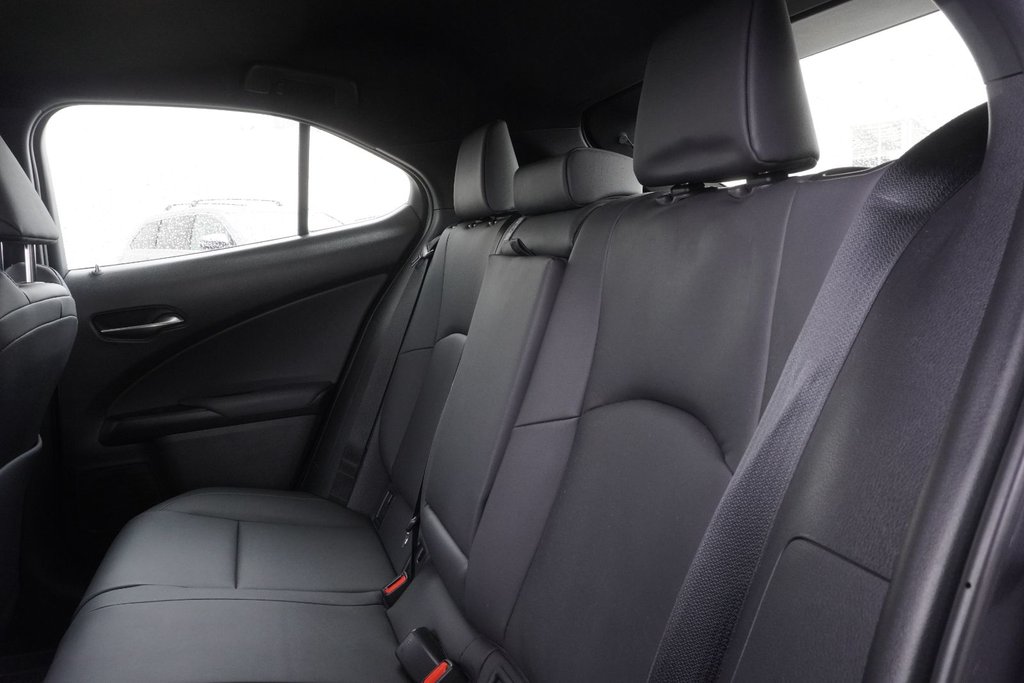 2024 Lexus UX 250h AWD FSPORT DESIGN|CARPLAY|MOONROOF|H/STEERING in Ajax, Ontario at Lexus of Lakeridge - 9 - w1024h768px