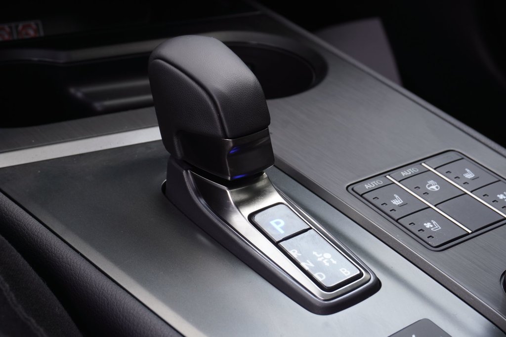 2025 Lexus UX 300h LUXURY|12.3 DISPLAY|NAVI|HUD|WIRELESS|SUNROOF in Ajax, Ontario at Lexus of Lakeridge - 12 - w1024h768px