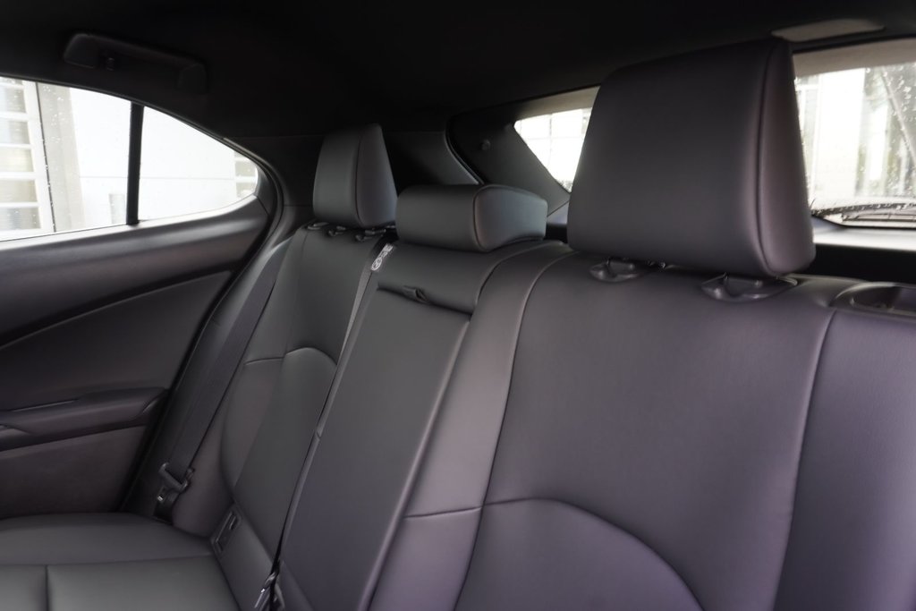 2025 Lexus UX 300h LUXURY|12.3 DISPLAY|NAVI|HUD|WIRELESS|SUNROOF in Ajax, Ontario at Lexus of Lakeridge - 18 - w1024h768px
