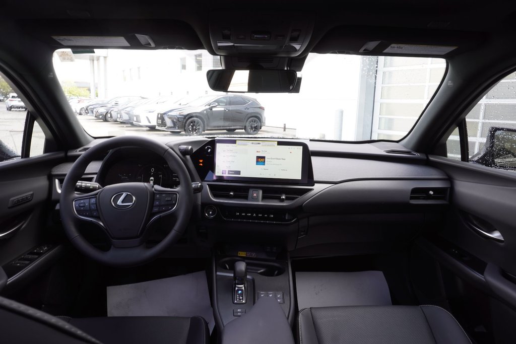 2025 Lexus UX 300h LUXURY|12.3 DISPLAY|NAVI|HUD|WIRELESS|SUNROOF in Ajax, Ontario at Lexus of Lakeridge - 19 - w1024h768px