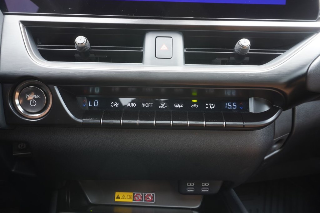 2025 Lexus UX 300h LUXURY|WIRELESS|MOONROOF|H/V SEATS|DASH CAM in Ajax, Ontario at Lexus of Lakeridge - 8 - w1024h768px