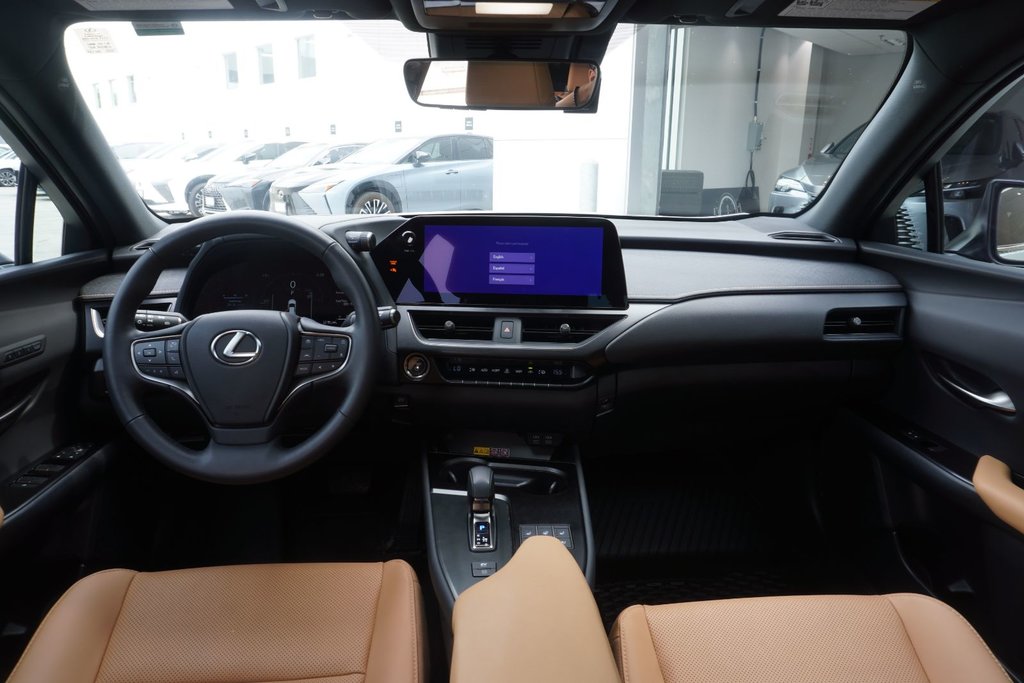 2025 Lexus UX 300h LUXURY|WIRELESS|MOONROOF|H/V SEATS|DASH CAM in Ajax, Ontario at Lexus of Lakeridge - 19 - w1024h768px
