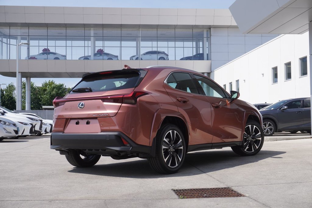 2025 Lexus UX 300h LUXURY|HUD|12.3 DISPLAY|WIRELESS|CARPLAY in Ajax, Ontario at Lakeridge Auto Gallery - 21 - w1024h768px