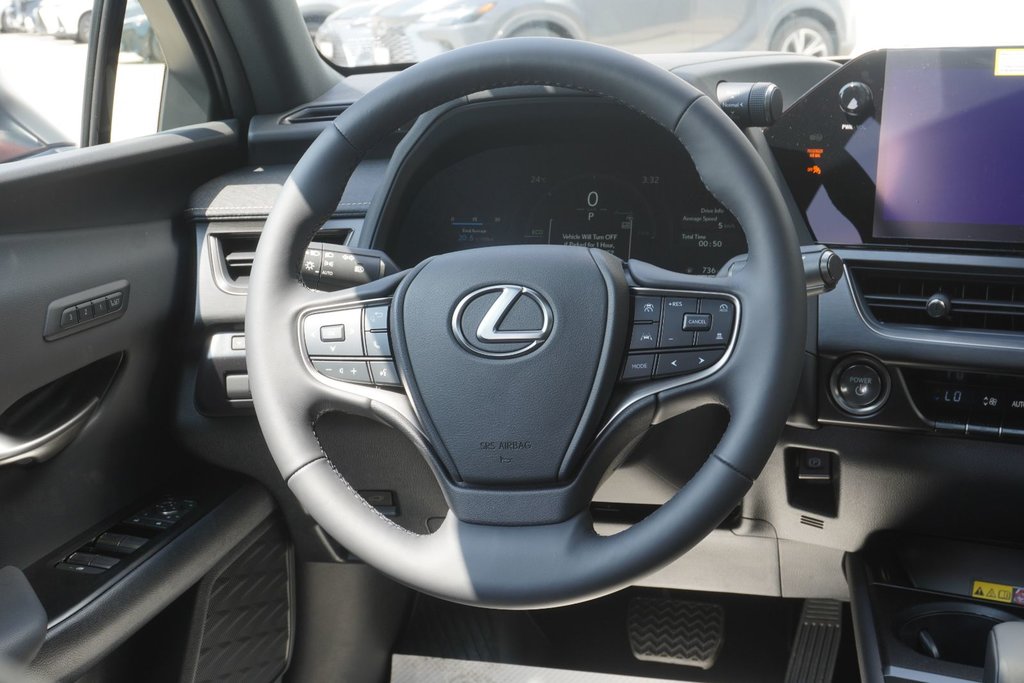 2025 Lexus UX 300h LUXURY|HUD|12.3 DISPLAY|WIRELESS|CARPLAY in Ajax, Ontario at Lakeridge Auto Gallery - 18 - w1024h768px