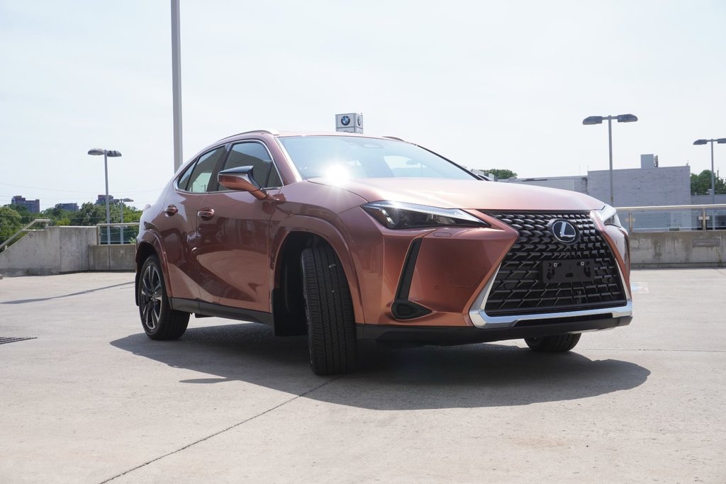 2025 Lexus UX 300h LUXURY|HUD|12.3 DISPLAY|WIRELESS|CARPLAY in Ajax, Ontario at Lakeridge Auto Gallery - 20 - w1024h768px