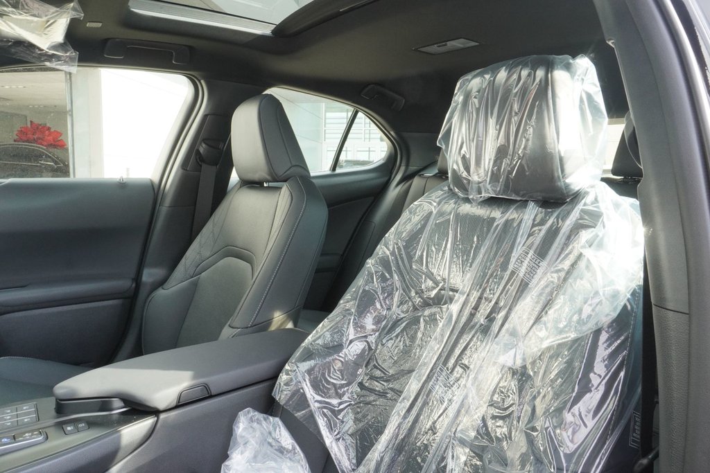 2025 Lexus UX 300h F SPORT DESIGN in Ajax, Ontario at Lexus of Lakeridge - 11 - w1024h768px