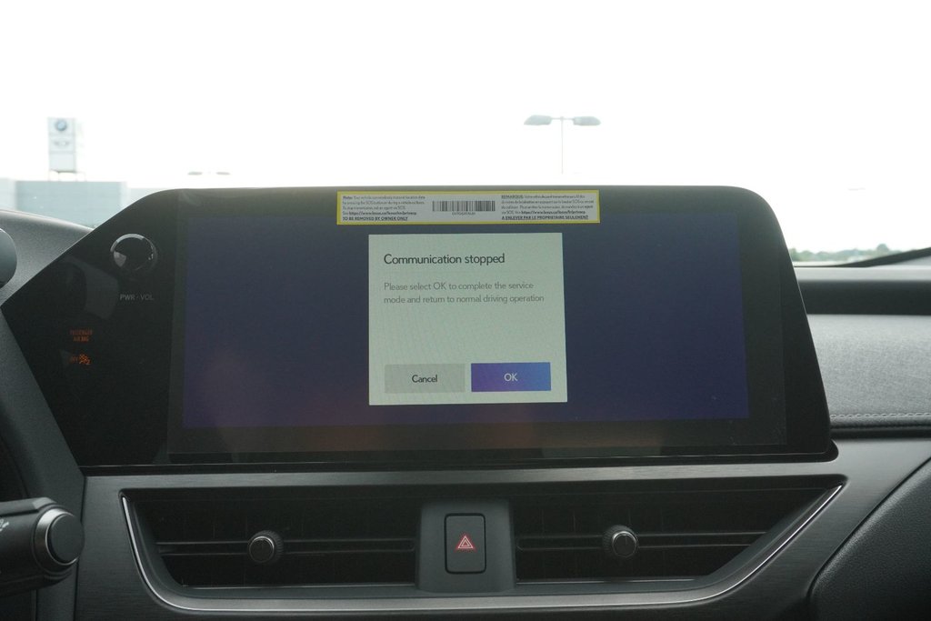 2025 Lexus UX 300h LUXURY in Ajax, Ontario at Lexus of Lakeridge - 7 - w1024h768px