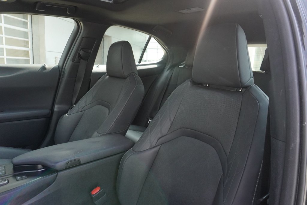 2025 Lexus UX 300h PREMIUM|H/V FRONT SEATS|CARPLAY|MOONROOF in Ajax, Ontario at Lexus of Lakeridge - 13 - w1024h768px