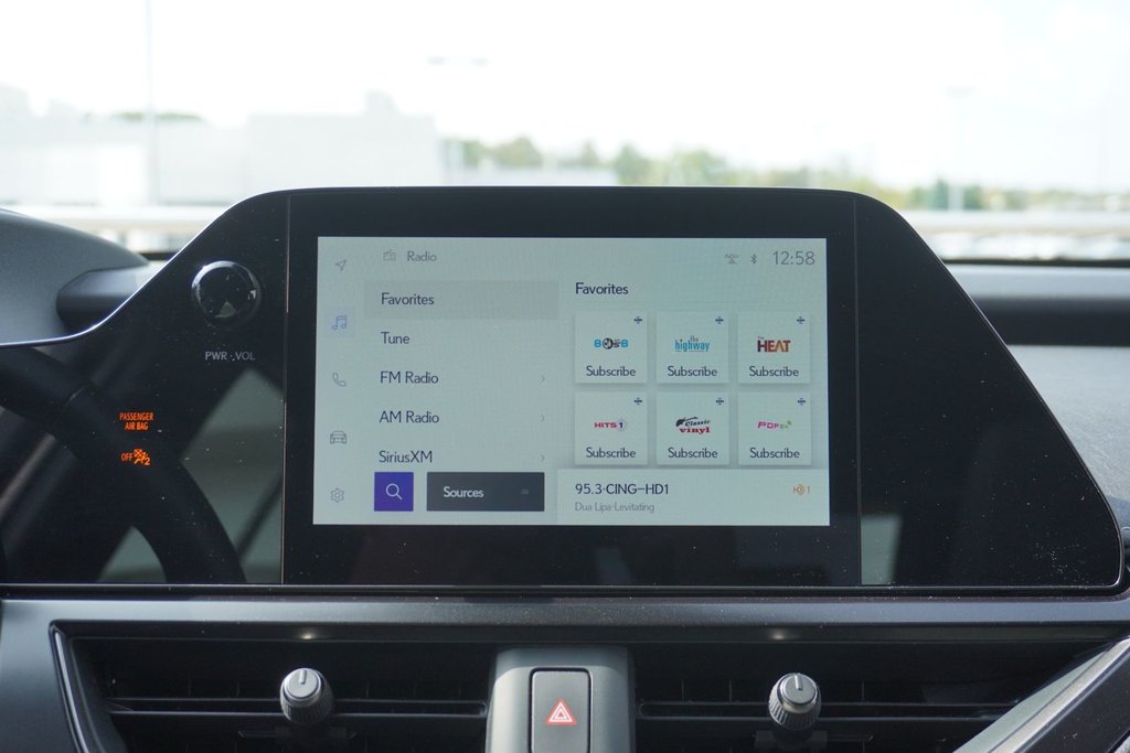 2025 Lexus UX 300h PREMIUM|H/V FRONT SEATS|CARPLAY|MOONROOF in Ajax, Ontario at Lexus of Lakeridge - 6 - w1024h768px