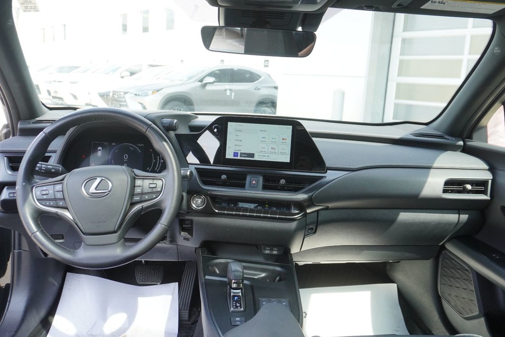 2025 Lexus UX 300h PREMIUM|H/V FRONT SEATS|CARPLAY|MOONROOF in Ajax, Ontario at Lexus of Lakeridge - 15 - w1024h768px
