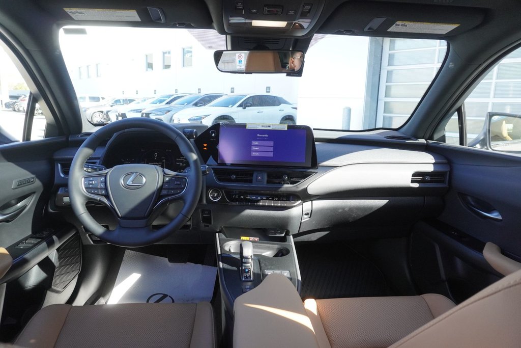 2025 Lexus UX 300h LUXURY|CARPLAY|MEMORY SEATS|BLINDSPOT|SUNROOF in Ajax, Ontario at Lexus of Lakeridge - 17 - w1024h768px