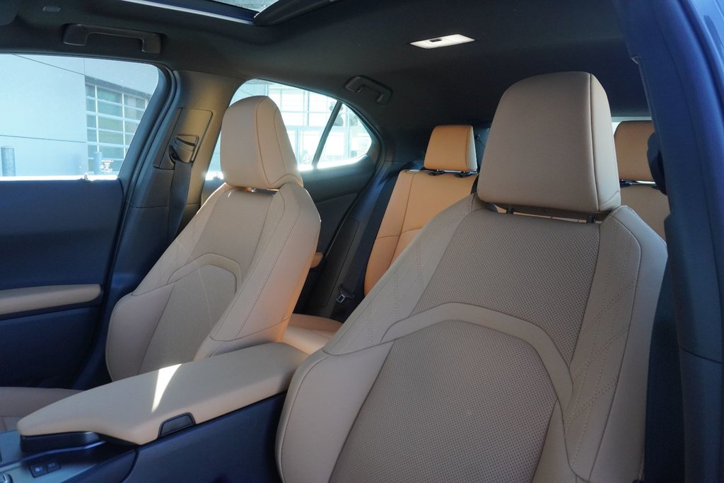 2025 Lexus UX 300h LUXURY|CARPLAY|MEMORY SEATS|BLINDSPOT|SUNROOF in Ajax, Ontario at Lexus of Lakeridge - 14 - w1024h768px
