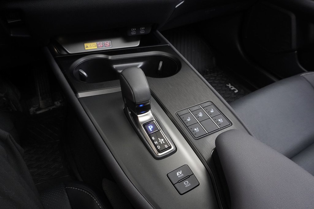 2025 Lexus UX 300h AWD LUXURY|MOONROOF|H/V FRONT SEATS|DASH CAM in Ajax, Ontario at Lexus of Lakeridge - 8 - w1024h768px