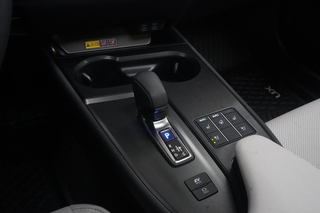 2025 Lexus UX 300h AWD LUXURY|MOONROOF|H/V FRONT SEATS|HUD in Ajax, Ontario at Lexus of Lakeridge - 6 - w1024h768px