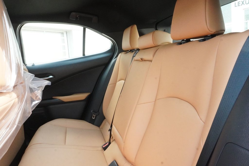 2026 Lexus UX 300h LUXURY|CARPLAY|MEMORY SEATS|BLINDSPOT|SUNROOF in Ajax, Ontario at Lexus of Lakeridge - 9 - w1024h768px